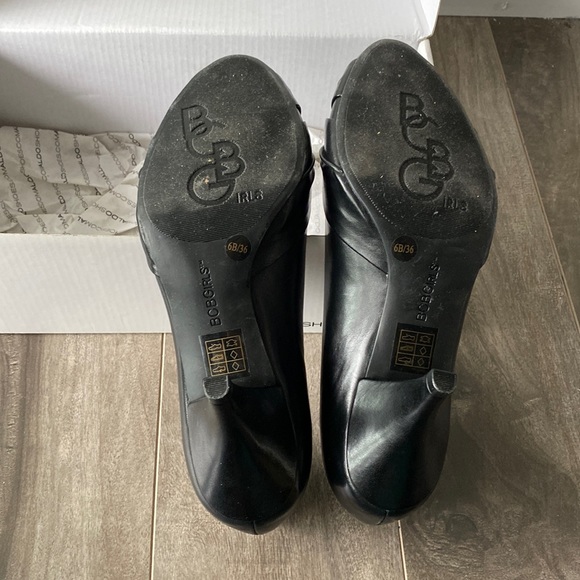Women’s BCBGirls knotted black heels - Picture 10 of 10